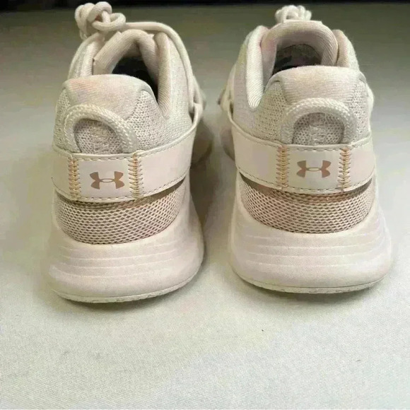 Under armor Charged Breathe Metallic Sport Style Running Sneakers Sz 7.5 - Picture 6 of 16